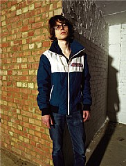 Tom Vek